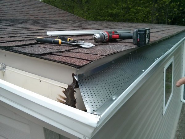 Professional eavestrough services in Nepean Ontario